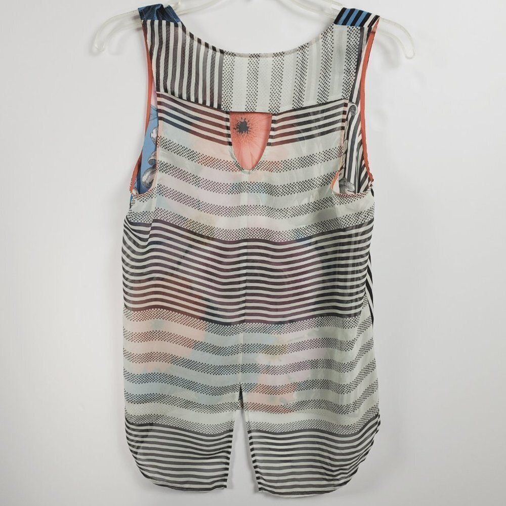 Sleeveless High-Low Flowy Top With Bold Florals and B&W Stripes Sz M - Picture 2 of 11